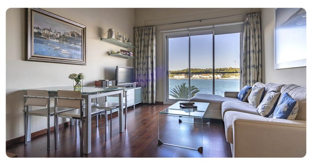 acheter-appartement-minorque-salon-Mahon.jpg